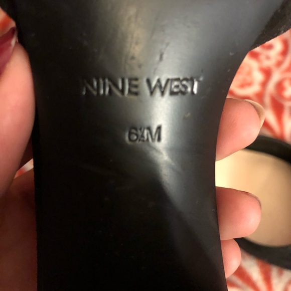 Cute little heels - Picture 3 of 4